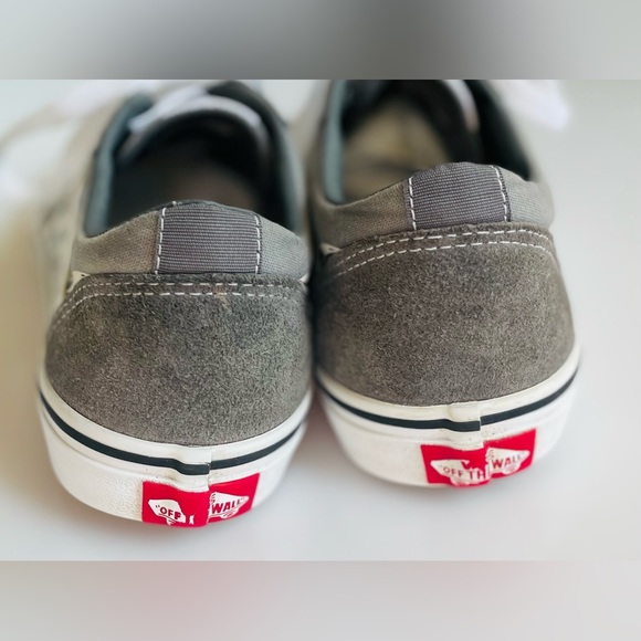 VANS—YOUTH SIZE 6–UNISEX—GREAT CONDITION-GRAY & WHITE CHECK W FLAMES—CLASSIC - Picture 12 of 15